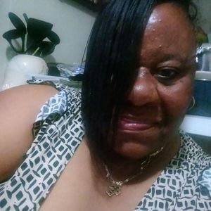 Meet your Posher, Yvette